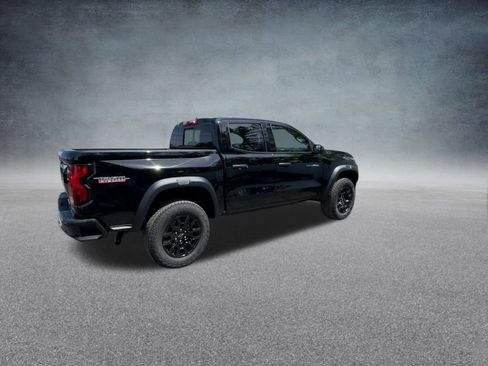 Used 2025 Chevrolet Colorado Trail Boss image 24