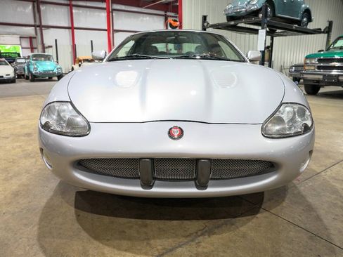 Used 2001 Jaguar XK8 Convertible RWD image 27