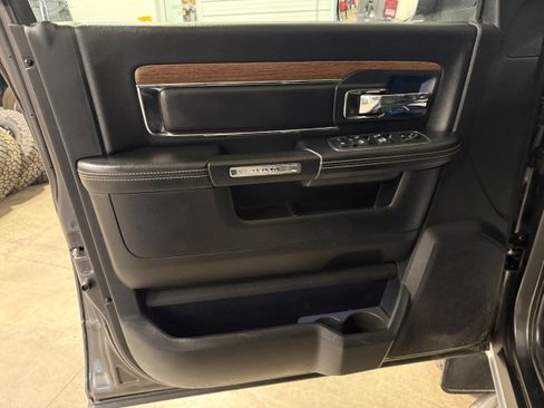 Used 2016 RAM 2500 Laramie AWD/4WD image 56