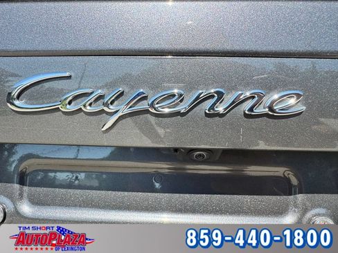 Used 2023 Porsche Cayenne w/ Premium Package AWD/4WD image 14
