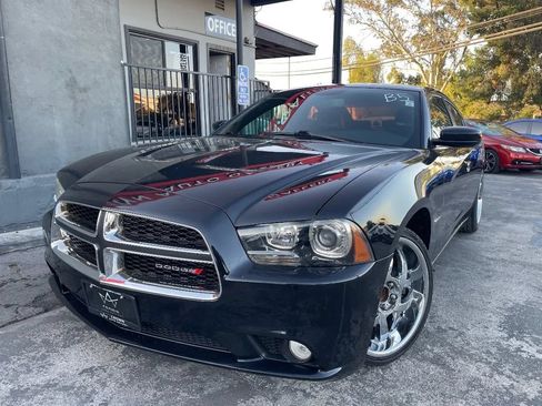 Used 2013 Dodge Charger R/T RWD image 1