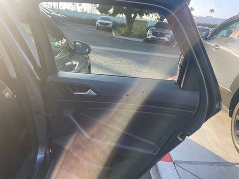 Used 2019 Volkswagen Jetta SE FWD image 13
