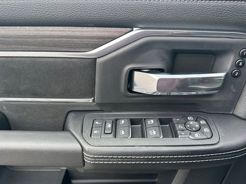 New 2026 RAM 2500 Laramie AWD/4WD image 10