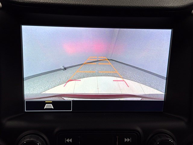 Used 2022 GMC Terrain SLT w/ Infotainment Package II FWD image 4