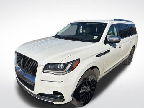 Used 2022 Lincoln Navigator L Black Label image 3