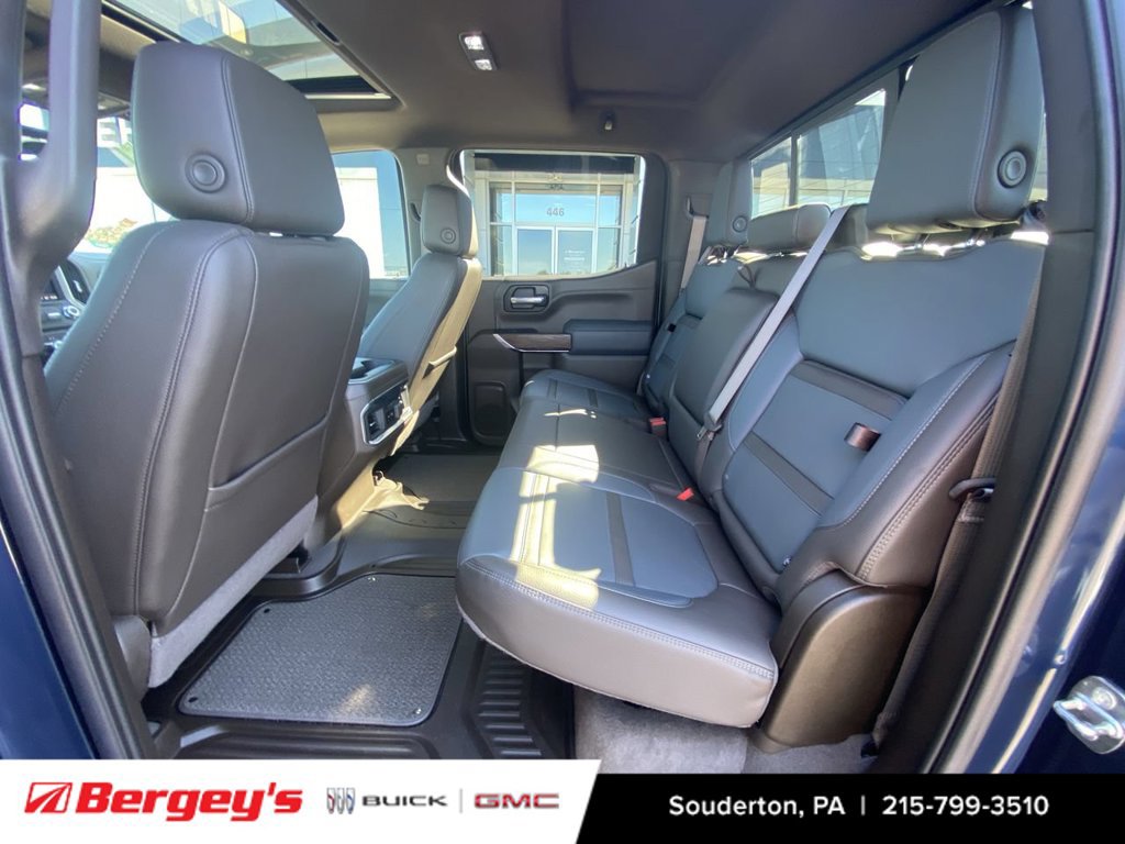 Used 2022 GMC Sierra 1500 Denali w/ Denali Premium Package AWD/4WD image 29
