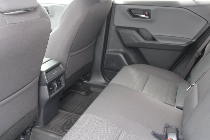 New 2026 Toyota RAV4 SE w/ Convenience Package AWD/4WD image 14
