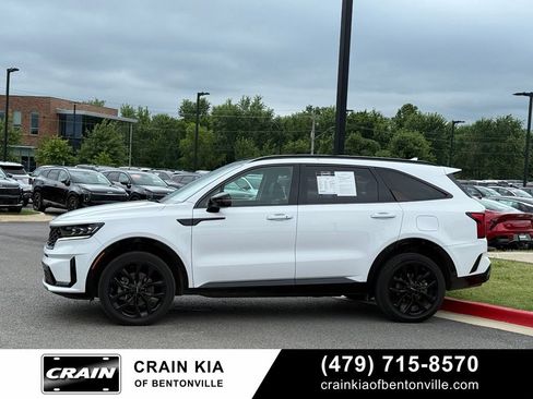 Used 2023 Kia Sorento SX AWD/4WD image 4
