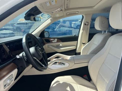 Certified 2025 Mercedes-Benz GLE 450e 4MATIC image 19