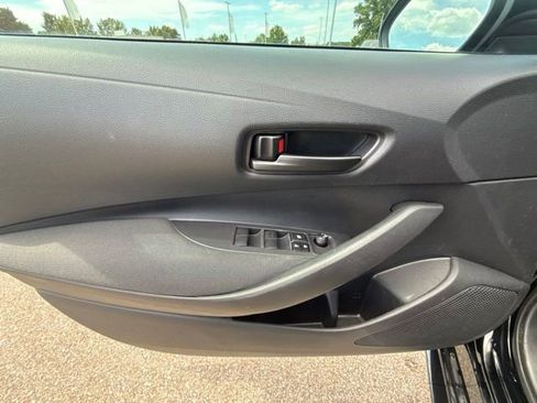 Used 2024 Toyota Corolla LE FWD image 25