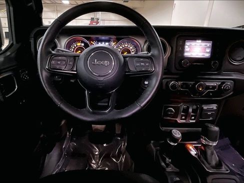 Used 2020 Jeep Wrangler Sport AWD/4WD image 5