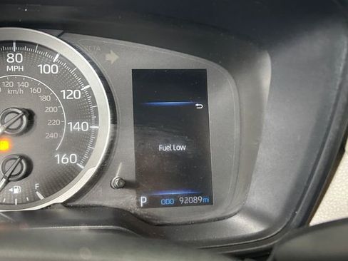 Used 2020 Toyota Corolla L image 19