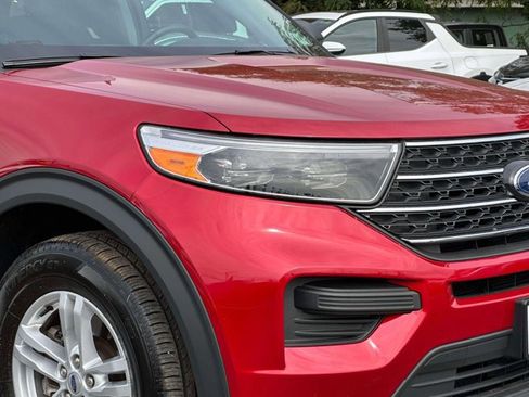 Certified 2023 Ford Explorer XLT image 8