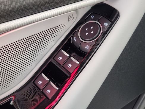 New 2026 Ford Explorer Platinum w/ LUX Leather Package image 18