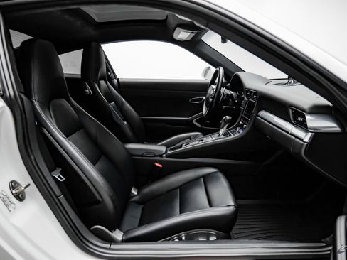 Used 2015 Porsche 911 Carrera image 42