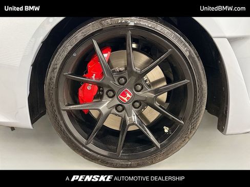 Used 2025 Honda Civic Type R image 2