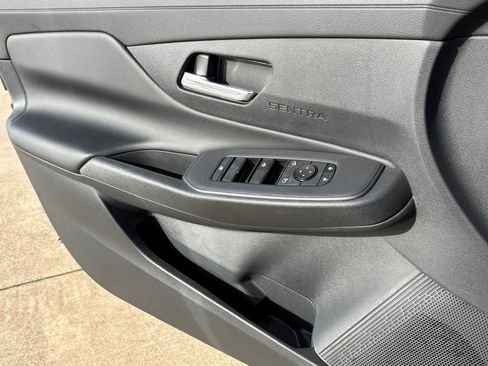 Certified 2026 Nissan Sentra SV w/ SV Convenience Package FWD image 16