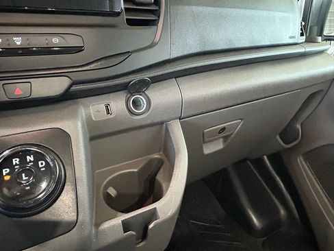 Used 2024 Ford E-Transit Base image 23
