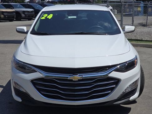 Used 2024 Chevrolet Malibu LT FWD image 9
