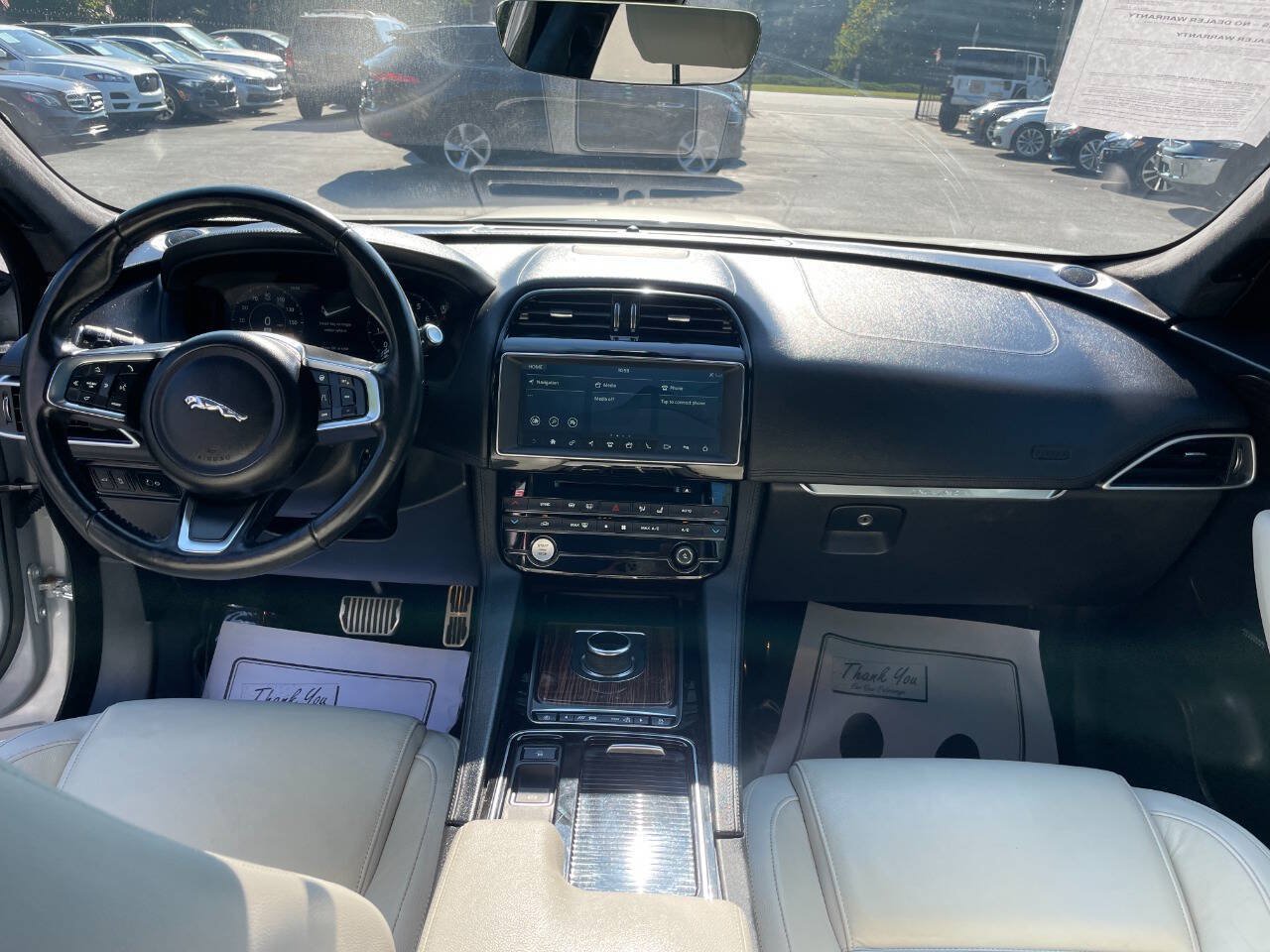 Used 2019 Jaguar F-PACE Prestige AWD/4WD image 10