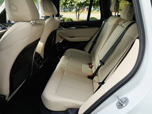 Used 2024 BMW X3 sDrive30i w/ Convenience Package RWD image 23