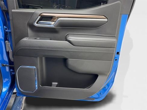 Used 2024 Chevrolet Silverado 1500 LT image 41