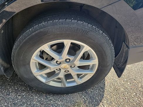 Used 2024 Chevrolet Equinox LT AWD/4WD image 23