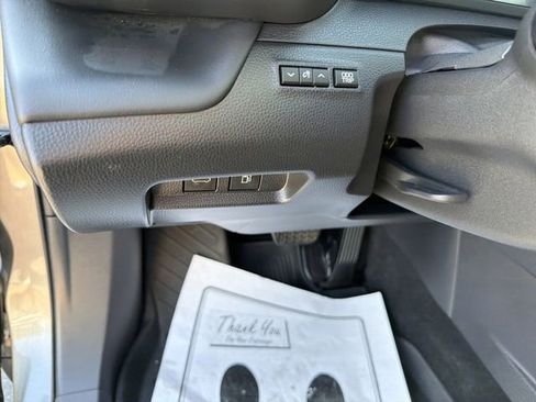 Used 2024 Toyota Crown Platinum image 18