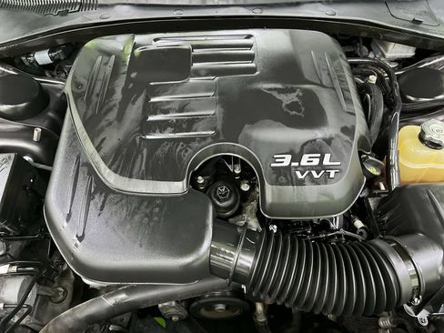 Used 2019 Dodge Charger SXT w/ Plus Group AWD/4WD image 31
