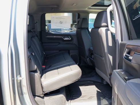 New 2026 GMC Sierra 1500 SLT w/ SLT Premium Package AWD/4WD image 31