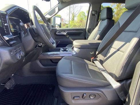 New 2025 Chevrolet Silverado 2500 LTZ w/ LTZ Plus Package AWD/4WD image 17