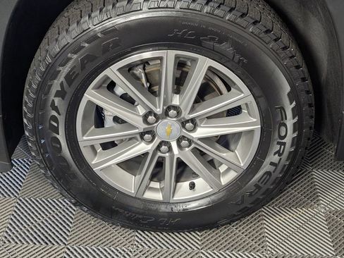 Certified 2023 Chevrolet Traverse LT FWD image 8