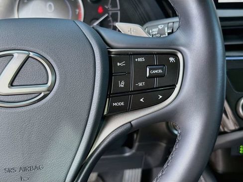 Used 2025 Lexus ES 350 w/ Premium Package FWD image 38