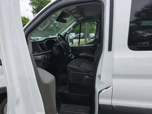 Used 2021 Ford Transit 350 148 Low Roof Wagon RWD image 5