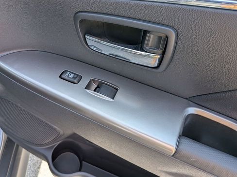 Used 2025 Mitsubishi Outlander Sport SE AWD/4WD image 32