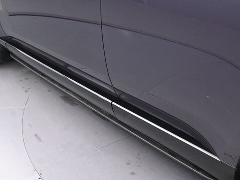 Used 2024 Land Rover Range Rover SV image 10