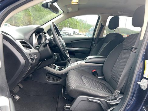 Used 2020 Dodge Journey SE image 11