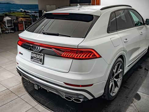 Used 2023 Audi SQ8 Prestige AWD/4WD image 17