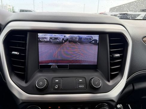 Used 2021 GMC Acadia SLE w/ Driver Convenience Package FWD image 27