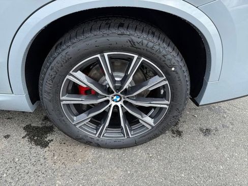 New 2026 BMW X5 xDrive40i AWD/4WD image 18