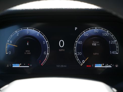 Used 2025 Jeep Grand Cherokee L Altitude AWD/4WD image 21