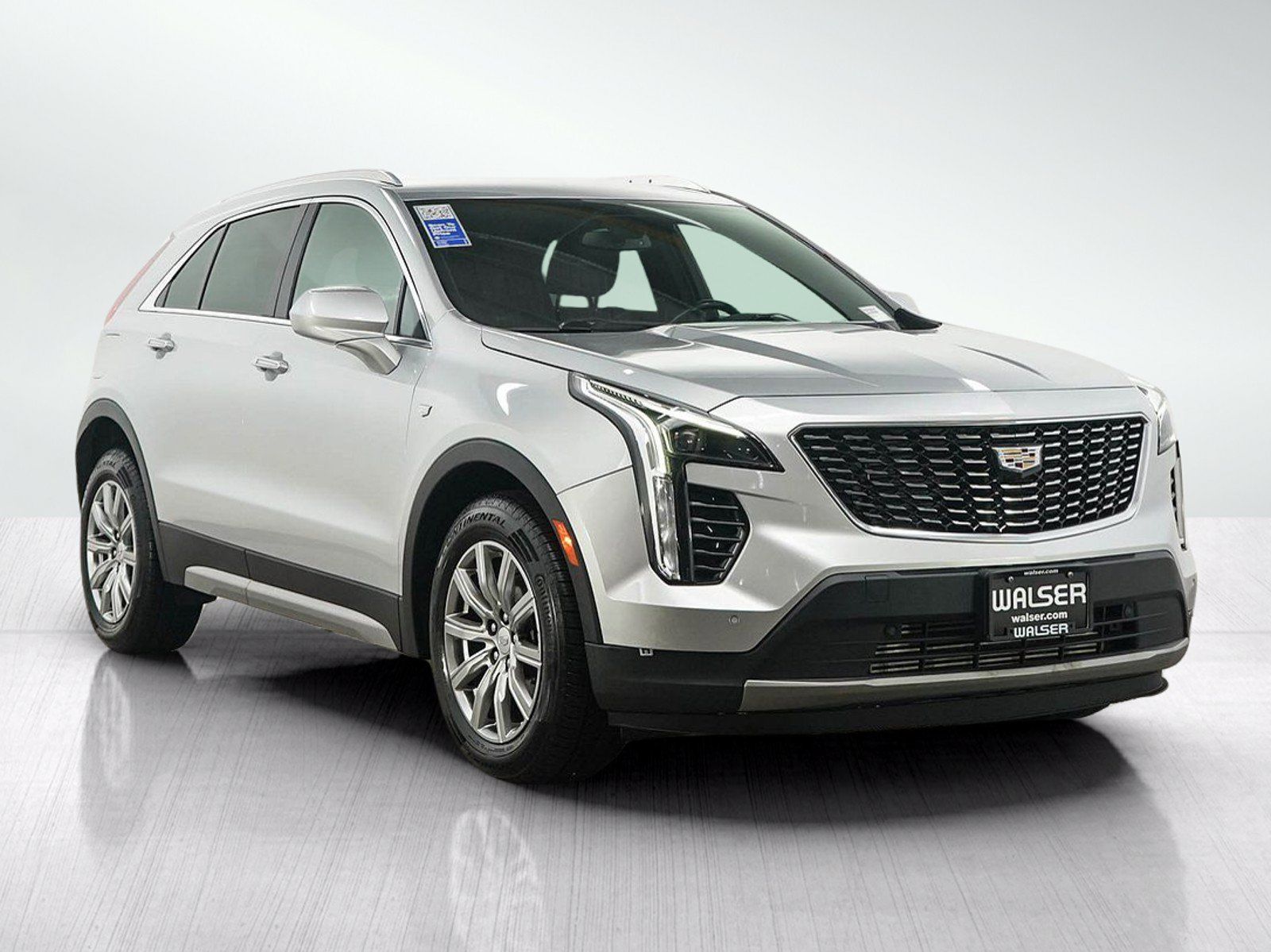 Used 2019 Cadillac XT4 Premium Luxury w/ Cold Weather Package AWD/4WD image 7