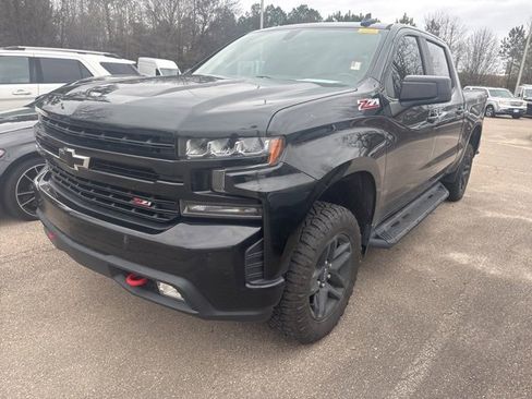 Used 2022 Chevrolet Silverado 1500 LT Trail Boss w/ Bed Protection Package image 2