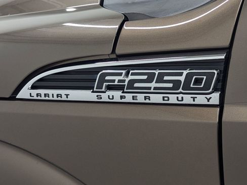 Used 2016 Ford F250 Lariat w/ Chrome Package image 34