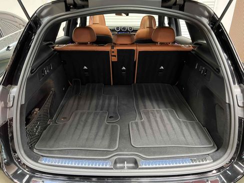 Used 2023 Mercedes-Benz GLC 300 4MATIC w/ Exclusive Trim Package image 74