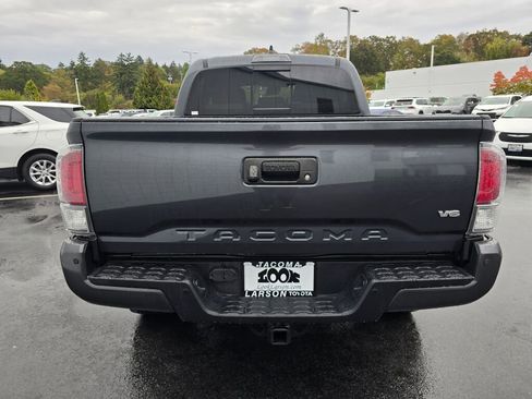 Used 2023 Toyota Tacoma TRD Off-Road w/ Technology Package image 4