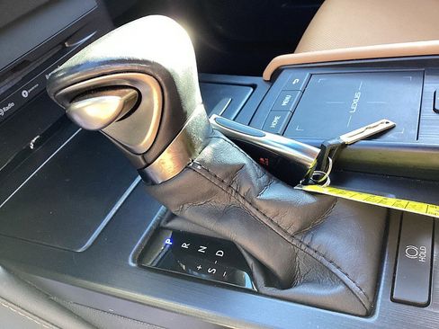 Used 2022 Lexus ES 350 image 13