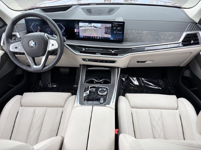 Certified 2025 BMW X7 xDrive40i w/ Premium Package AWD/4WD image 17