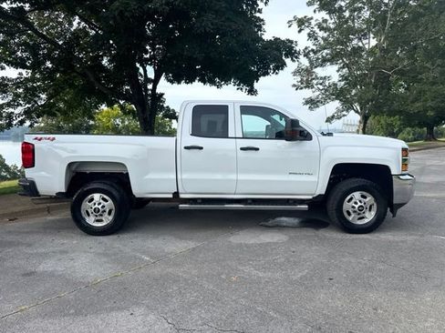 Used 2018 Chevrolet Silverado 2500 W/T w/ WT Convenience Package AWD/4WD image 8