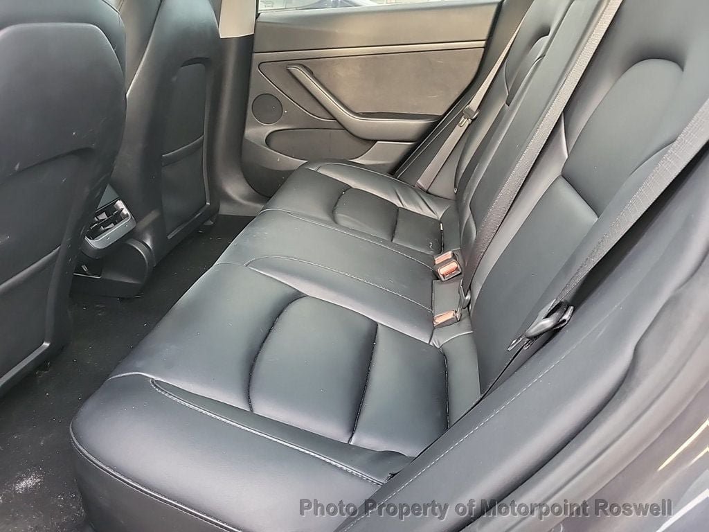 Used 2023 Tesla Model 3 Standard Range RWD image 3